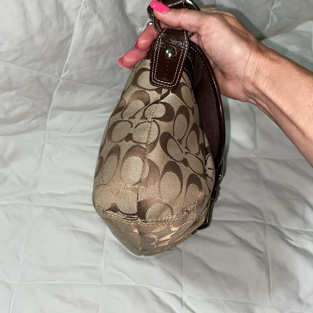 Coach Signature Canvas Shoulder Bag in Khaki/Brown - Picture 3 of 16